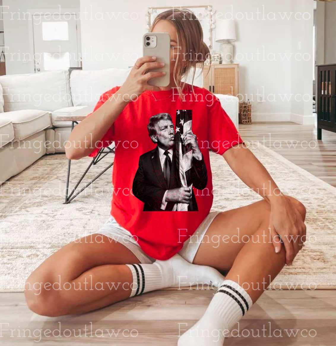 TRUMP KISSY FACE TEE