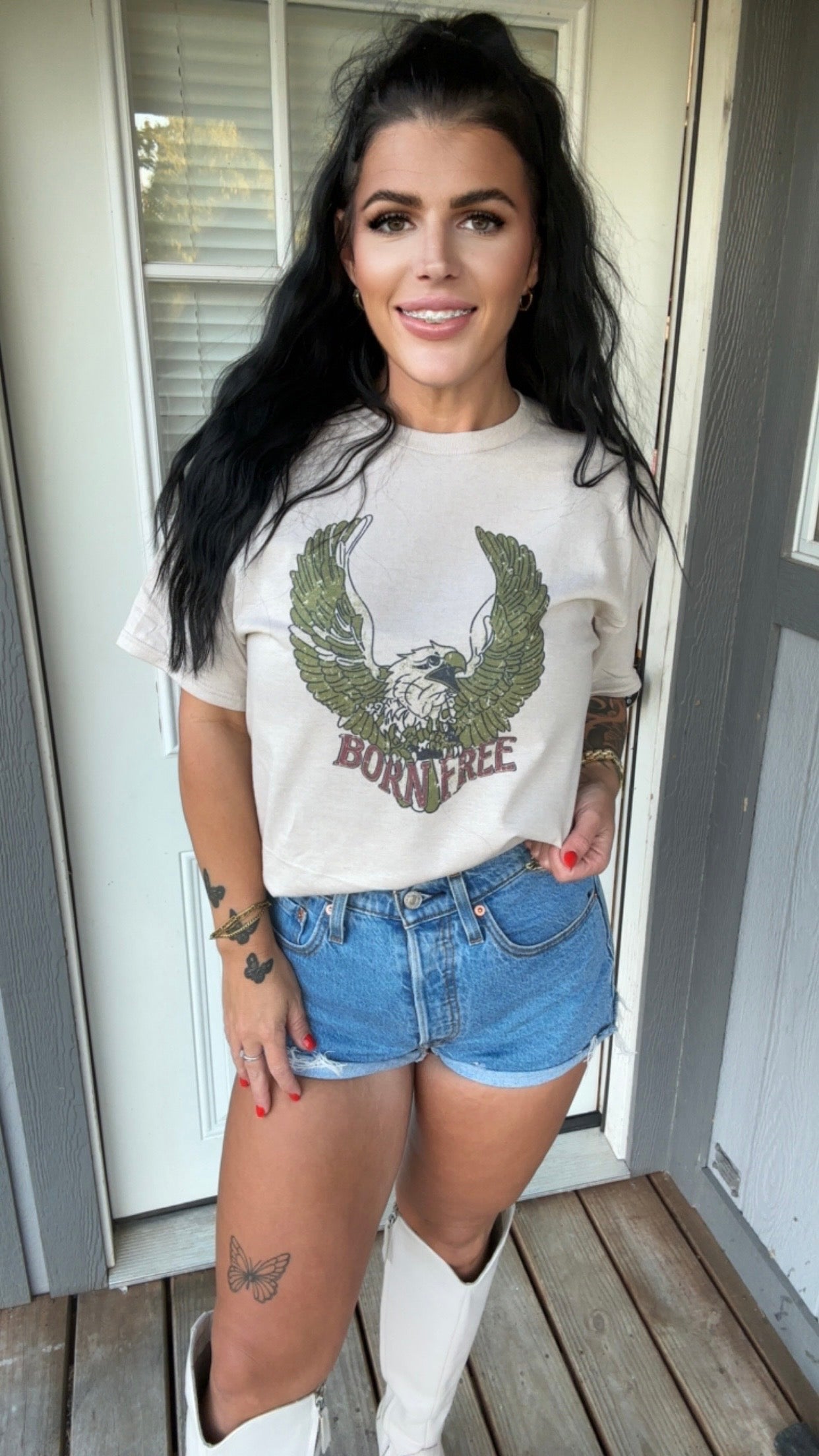 Born free tee