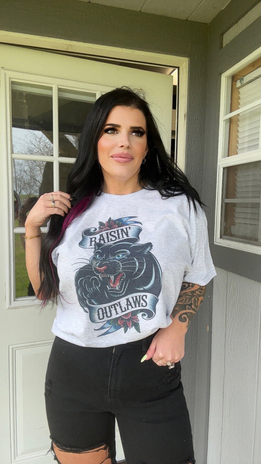 RAISIN OUTLAWS TEE