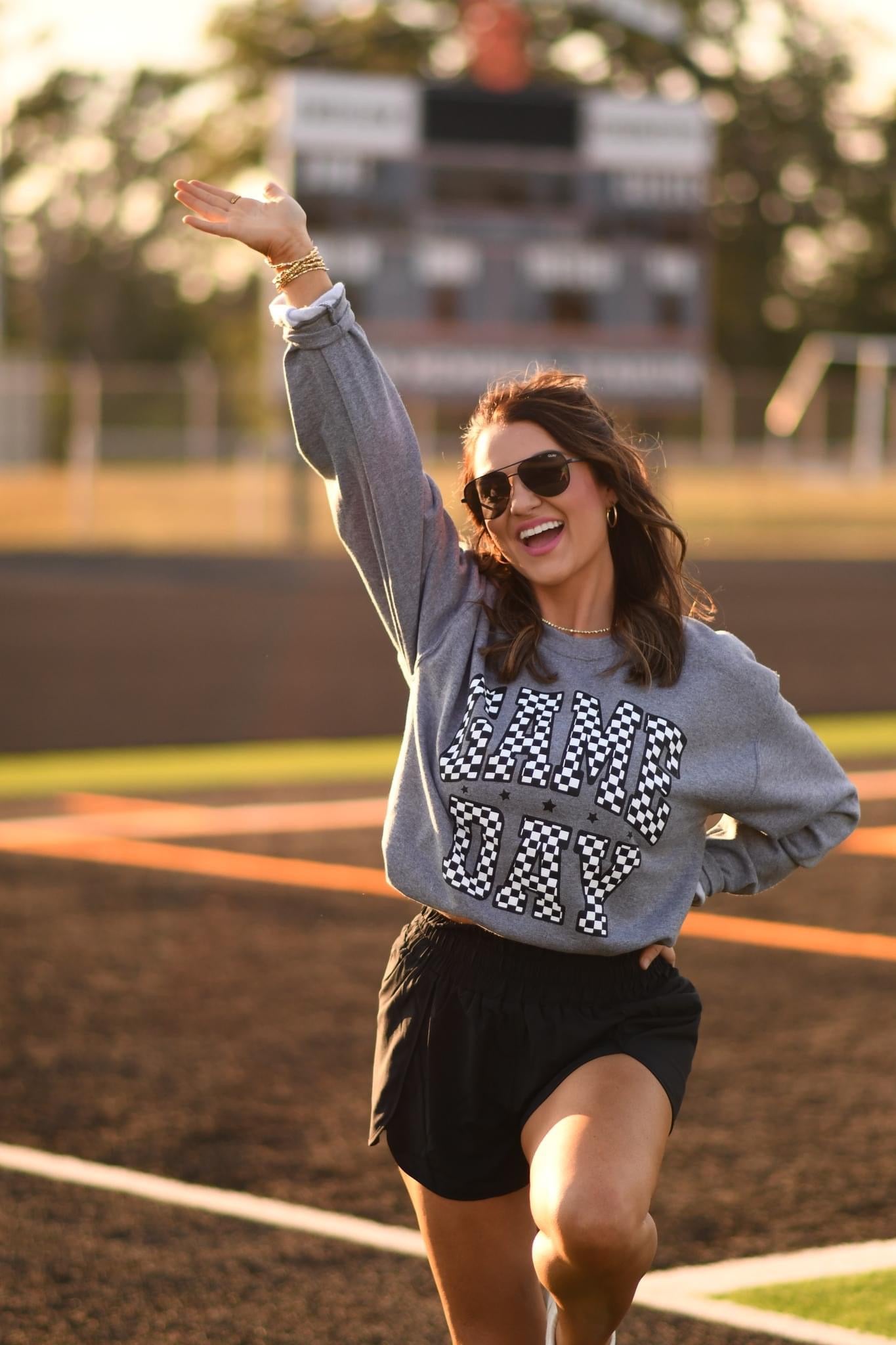GAME DAY TEE / CREW