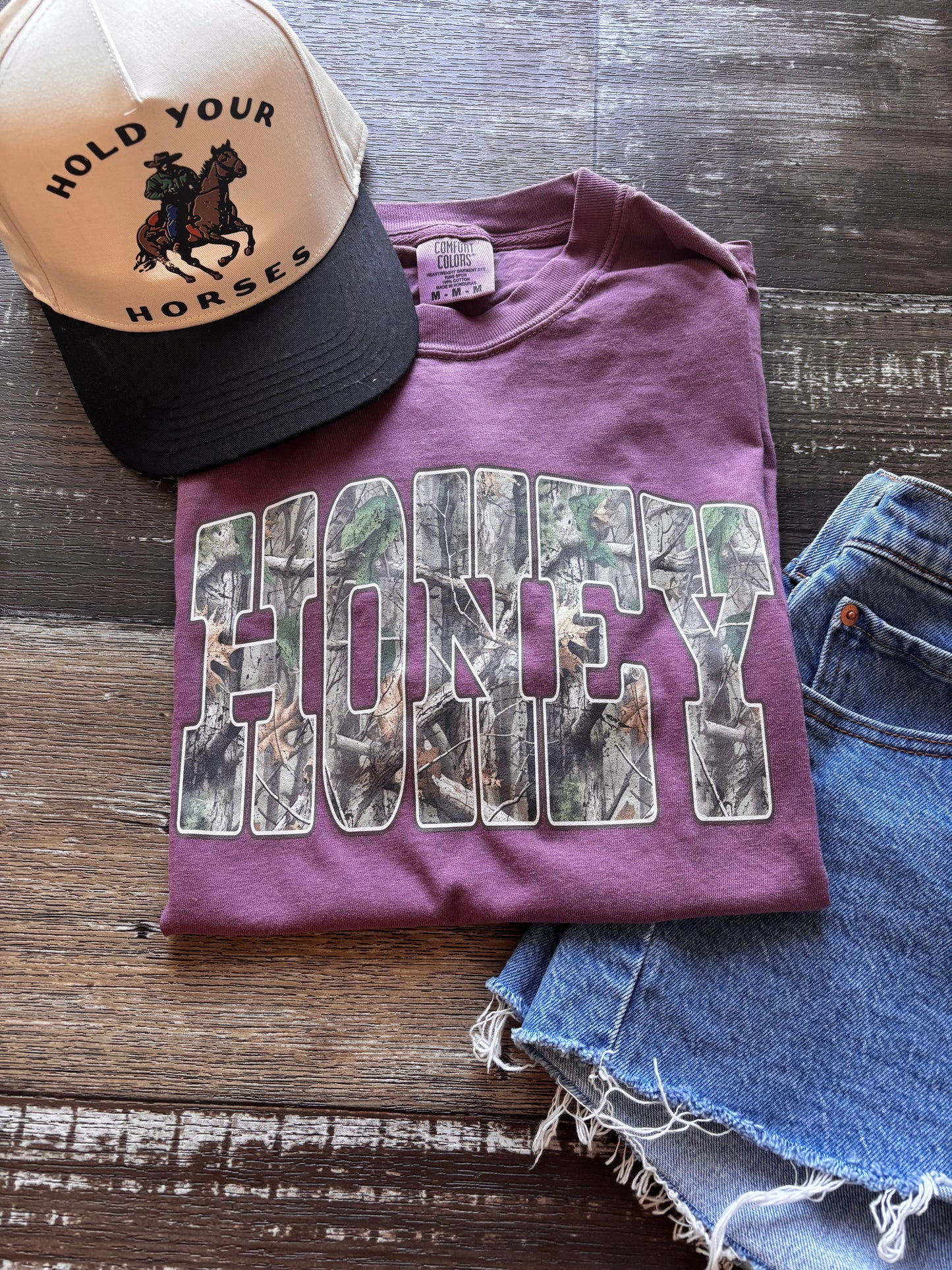 CAMO HONEY TEE