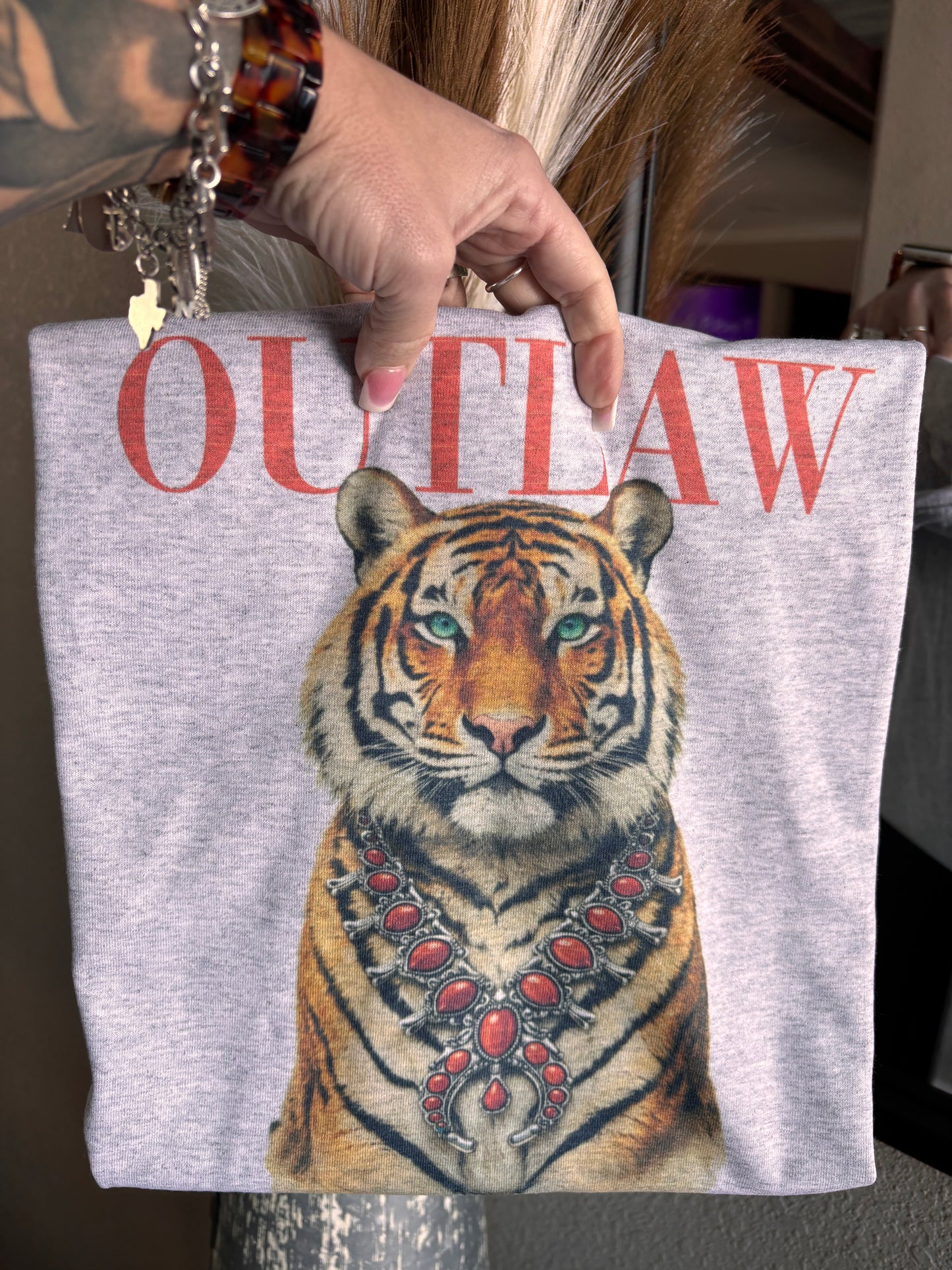 OUTLAW TIGER TEE