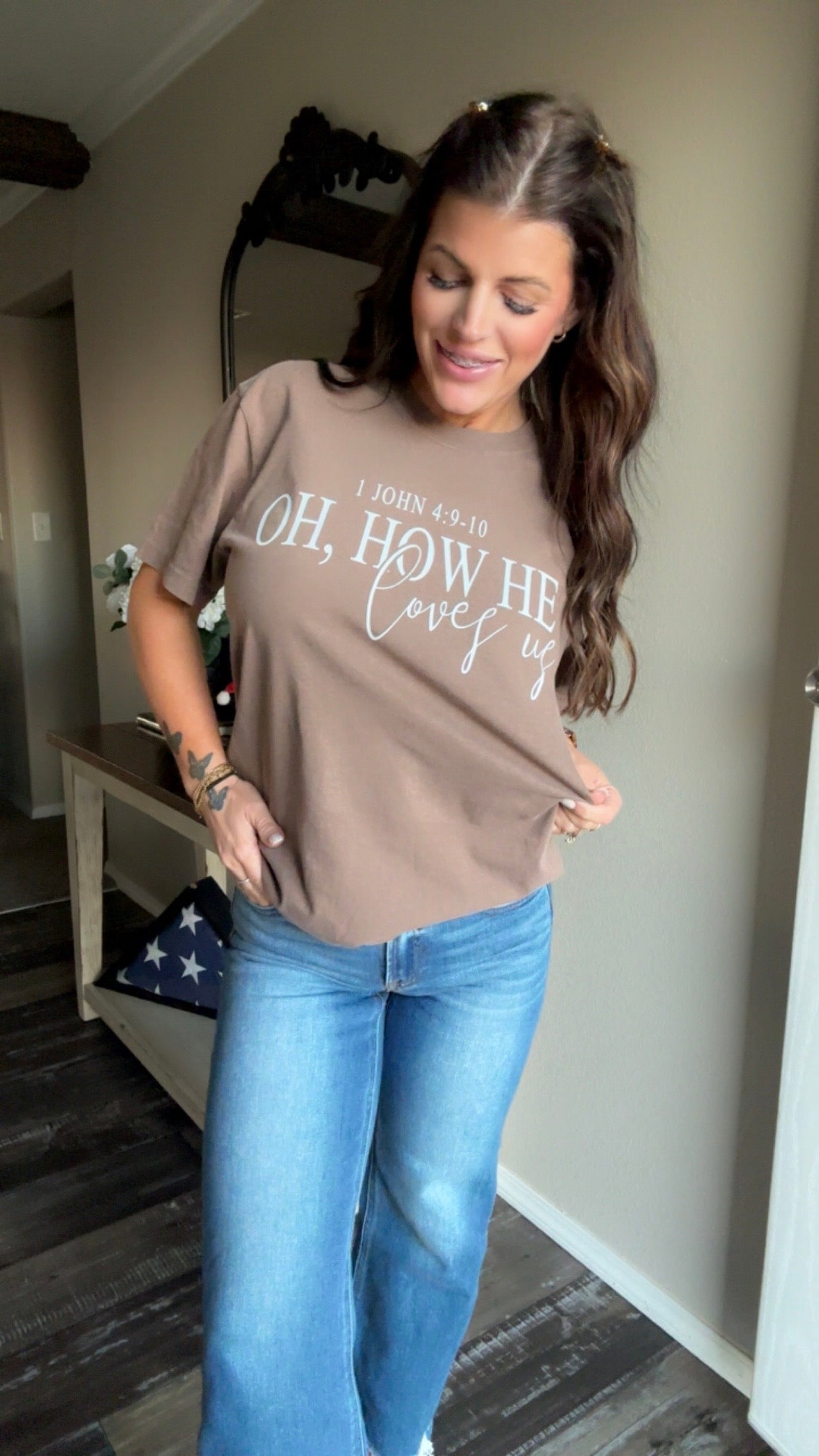 OH HOW HE LOVES US TEE
