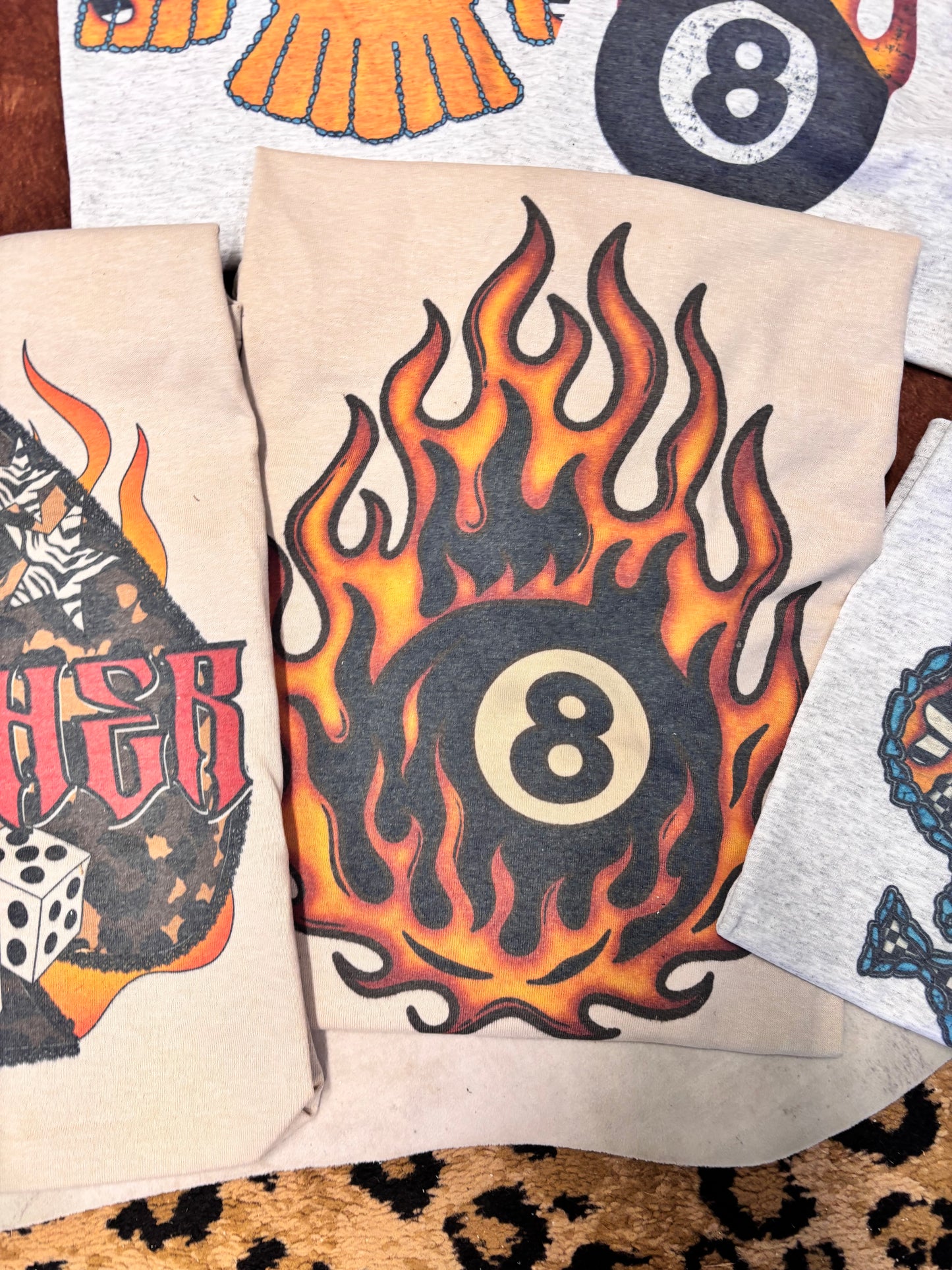 LIGHT THE BALL TEE